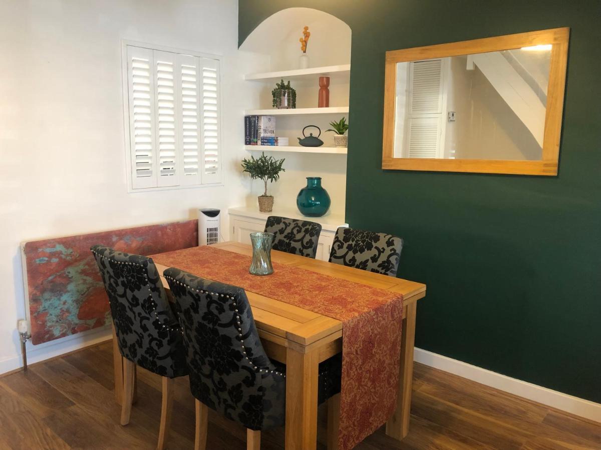 Homely Victorian Terraced Town House With Parking. Taunton Ngoại thất bức ảnh